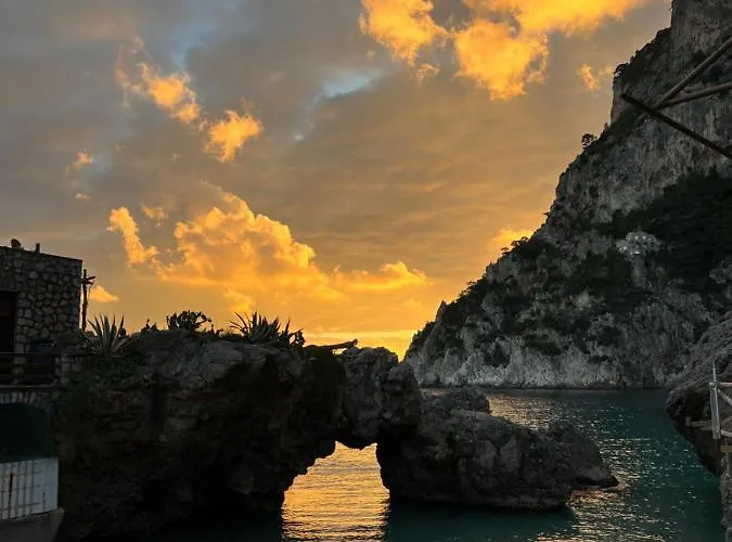 On The Tatil Evi Capri